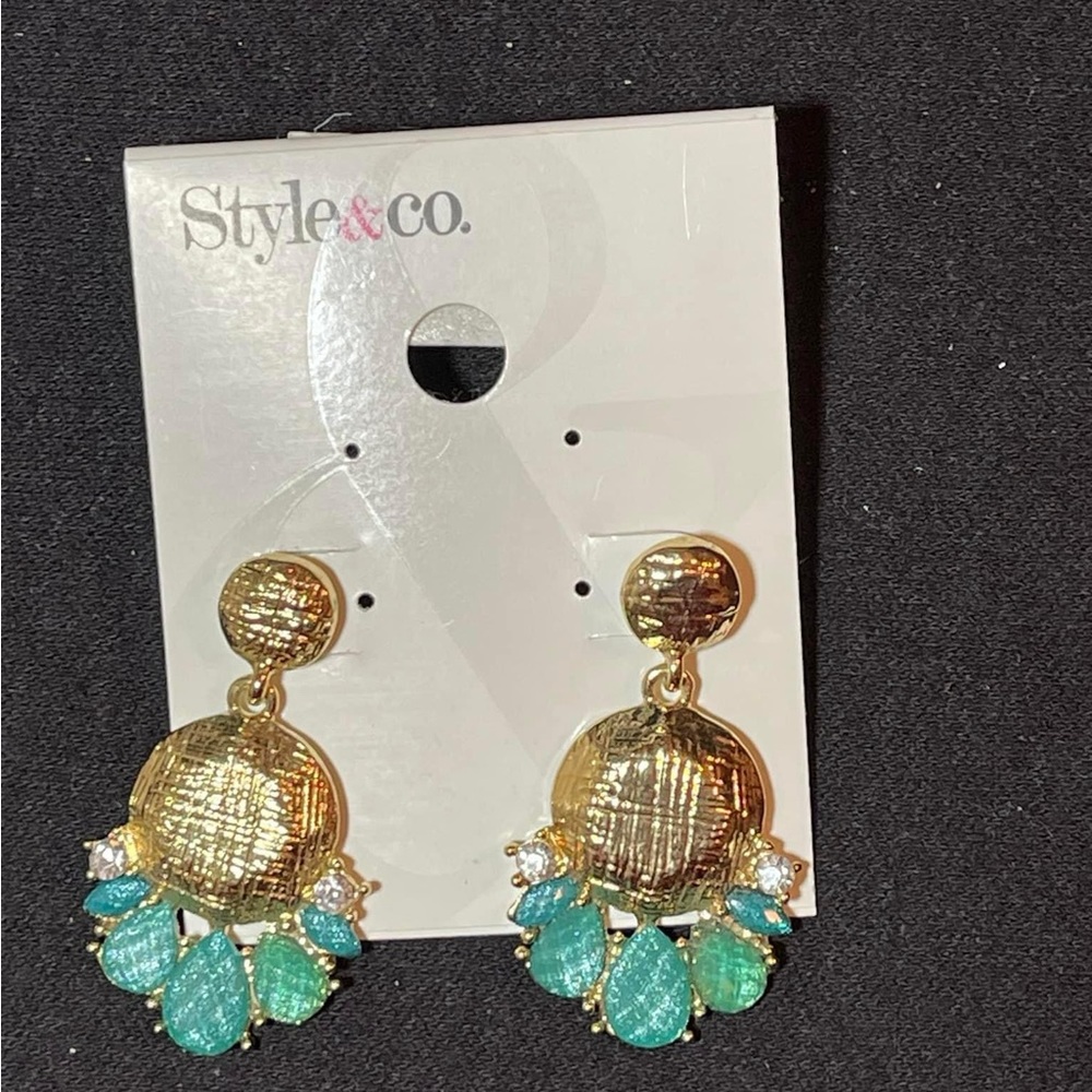 166 - Style & Co gold tone, dangle earrings